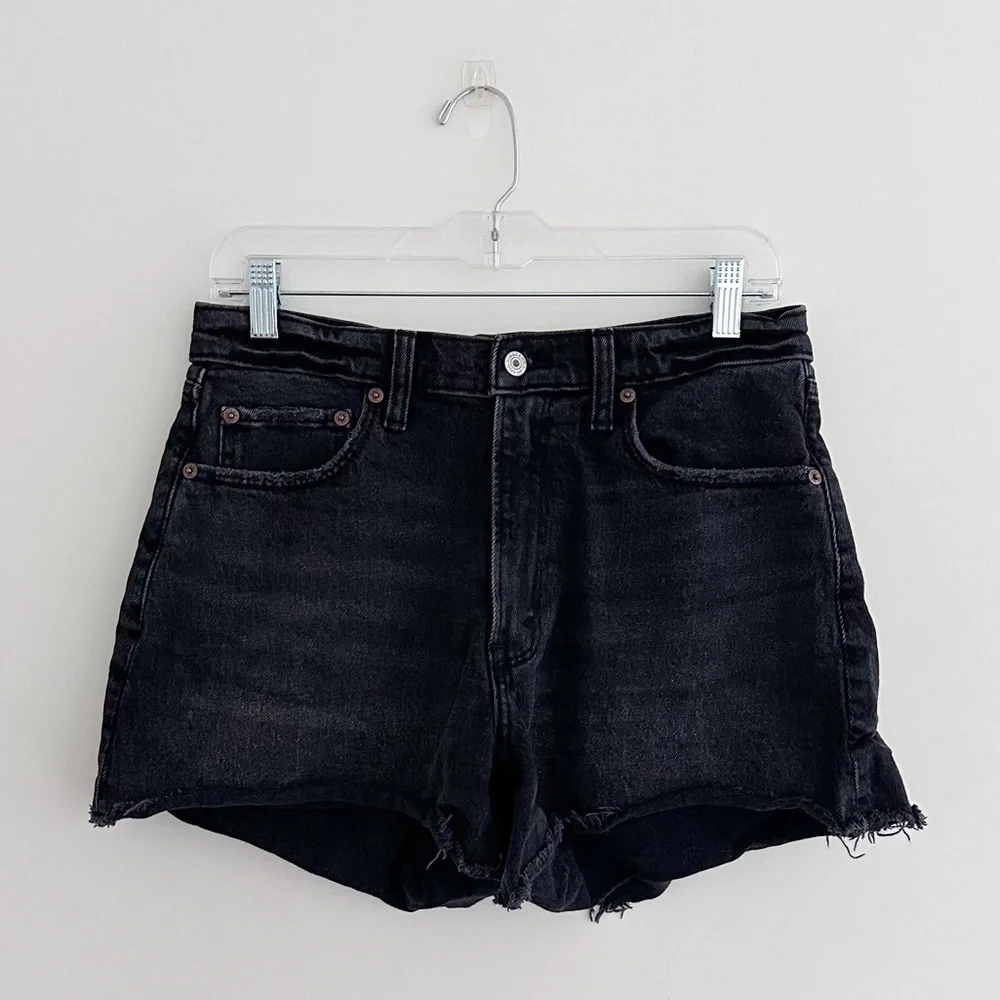 Abercrombie & Fitch 90s High Rise Cutoff Denim Shorts Black Curve Love Size 30 - Picture 2 of 7